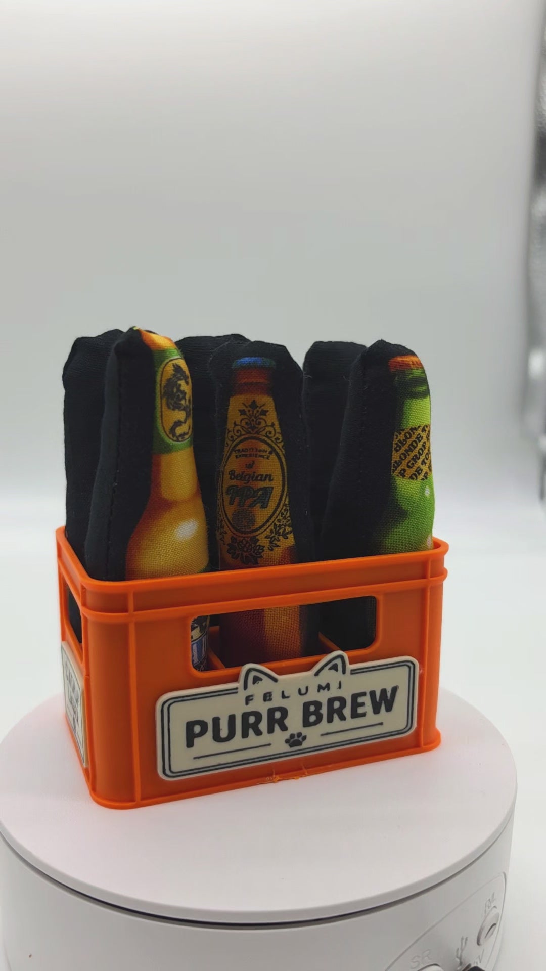 Felumi "Purr Brew" Katzen-Sixpack // 6er-Set Katzenspielzeug im Bierkasten